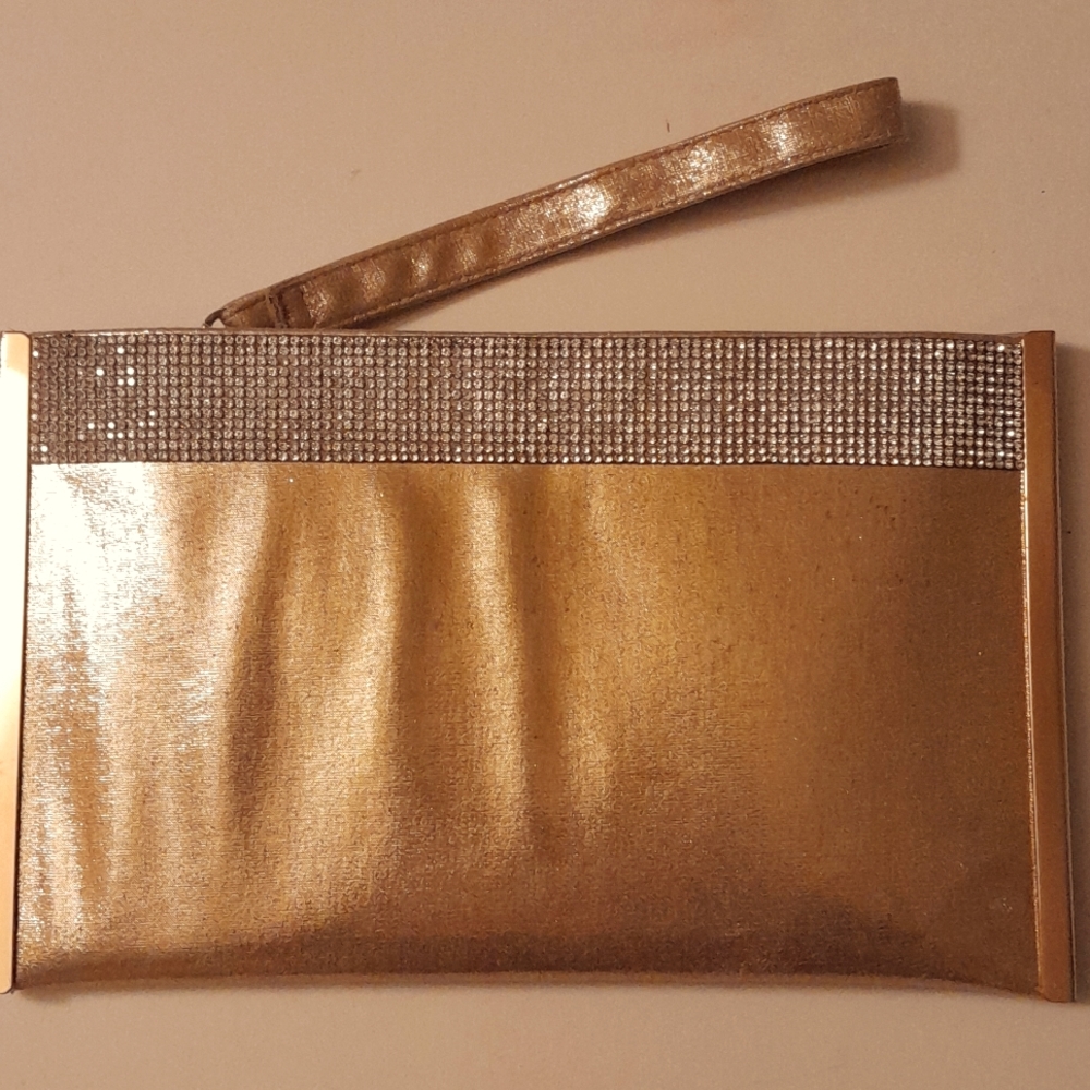 Nina Shoe's Gold Clutch